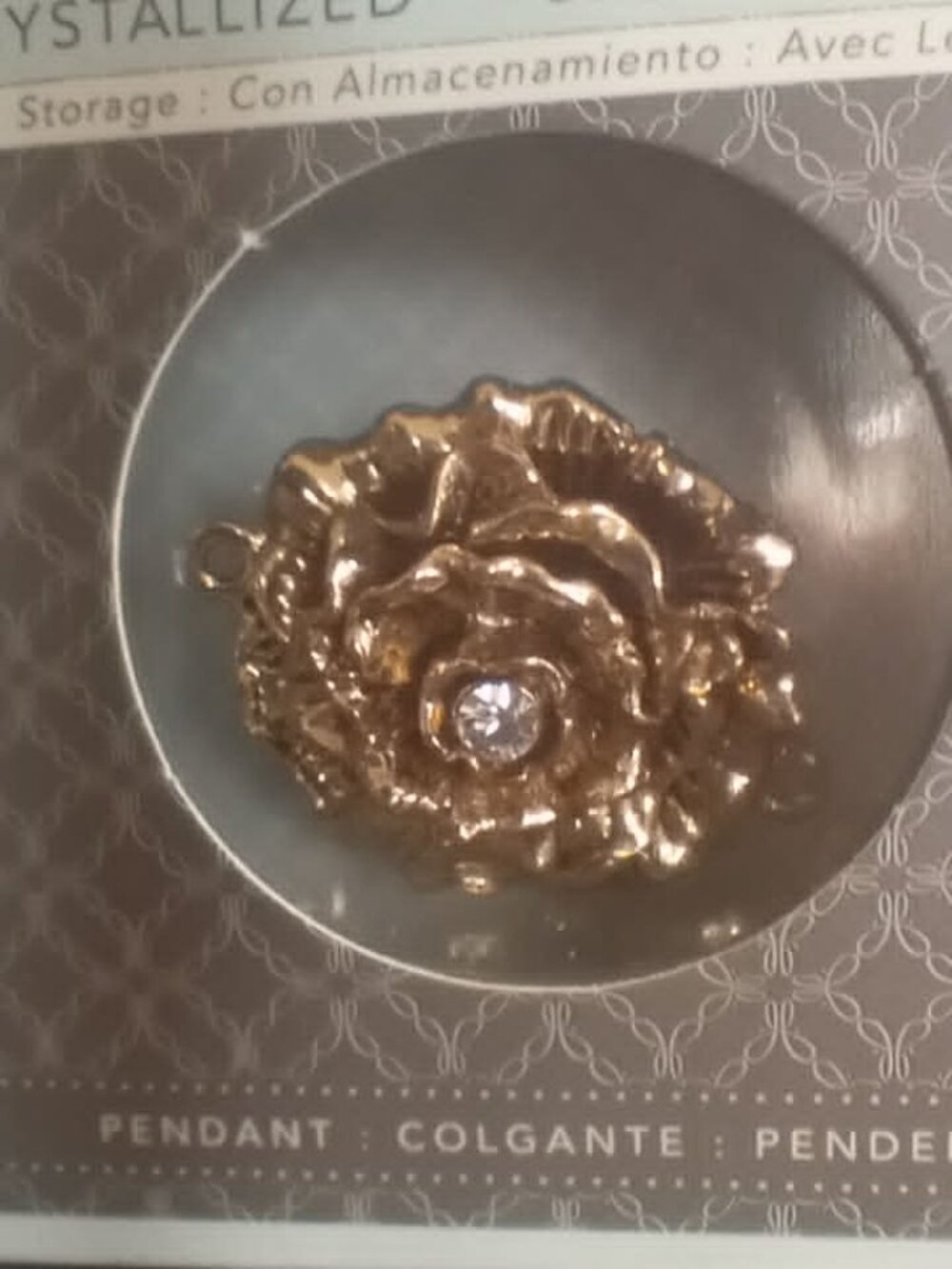 Jolee's crystallized Swarovski elements pendant